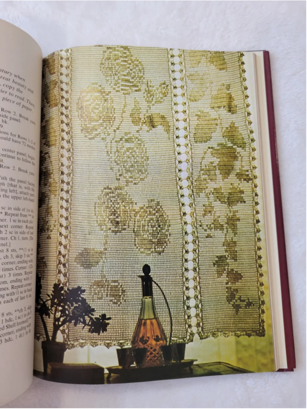 Vintage 1976 Crocheting For The Home Hardcover w Dust Jacket Pristine